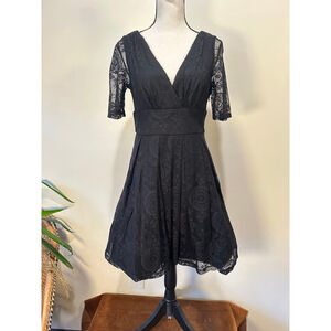 VTG Betsey Johnson 90s Floral Lace Dress | It-Girl | Bombshell Bodycon | Size 6